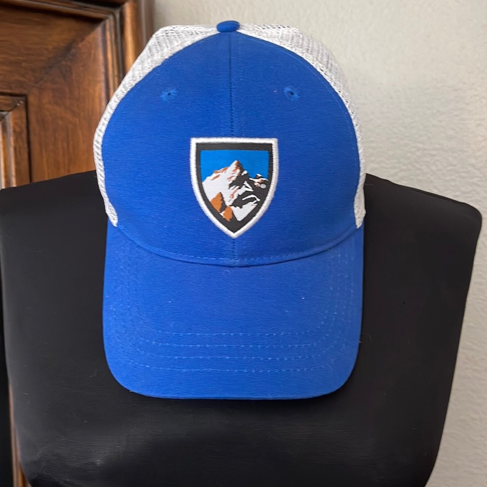 Kuhl SnapBack hat, blue and white